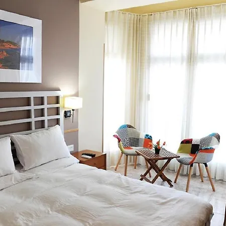 Motel Subirats Perello *